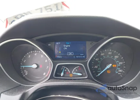 2014 Ford Focus Se z USA, uszkodzony, nr VIN 1FADP3F24EL181753